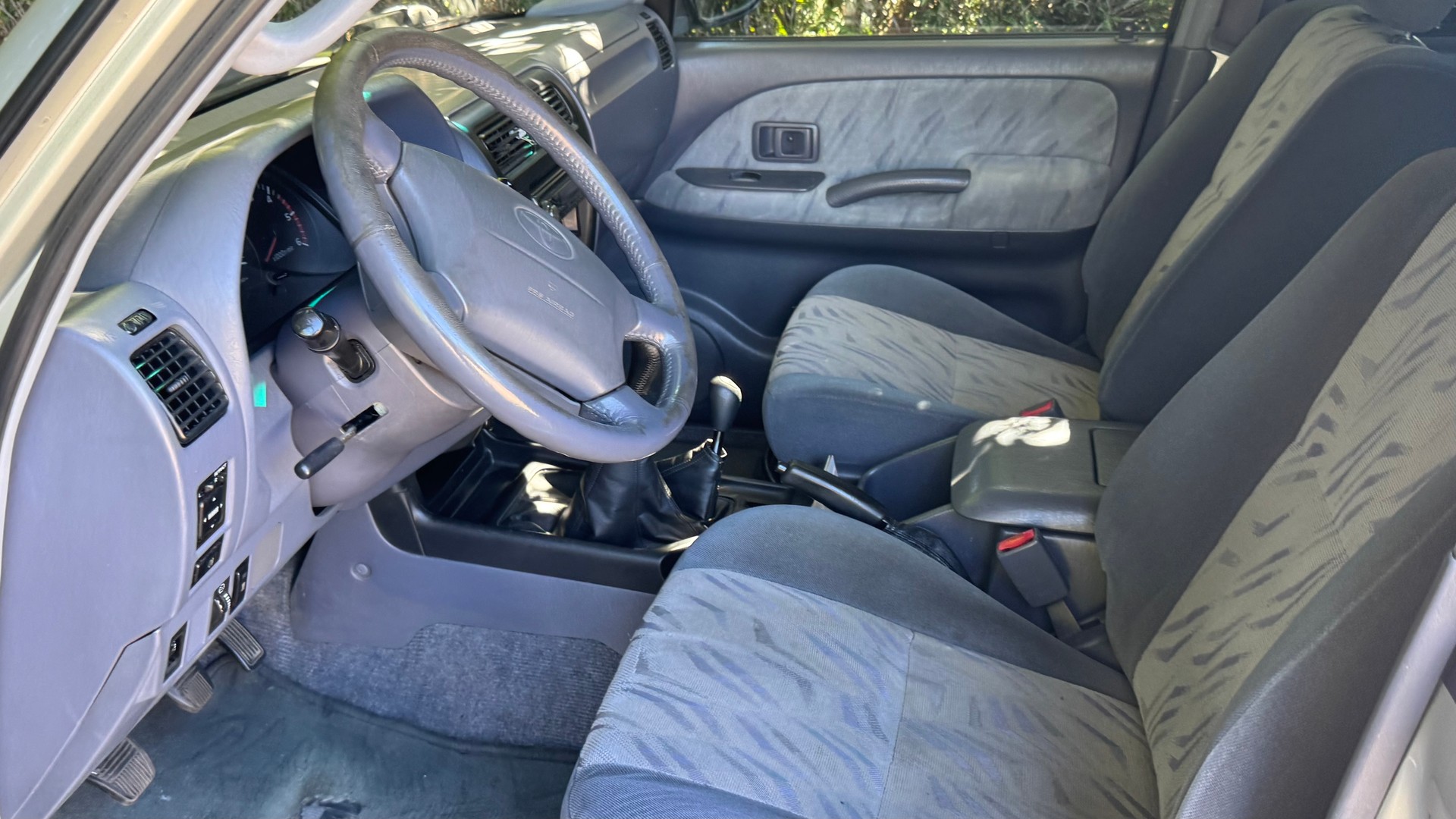 TOYOTA Toyota LandCruiser KDJ95-image-3