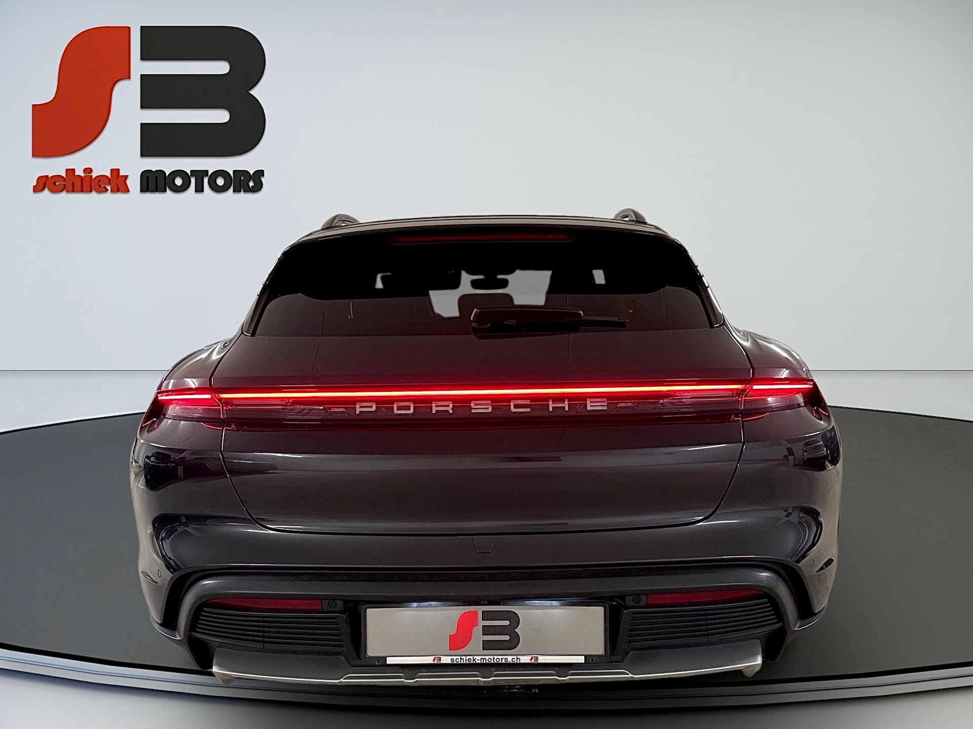 PORSCHE Taycan 4S Cross Turismo-image-5