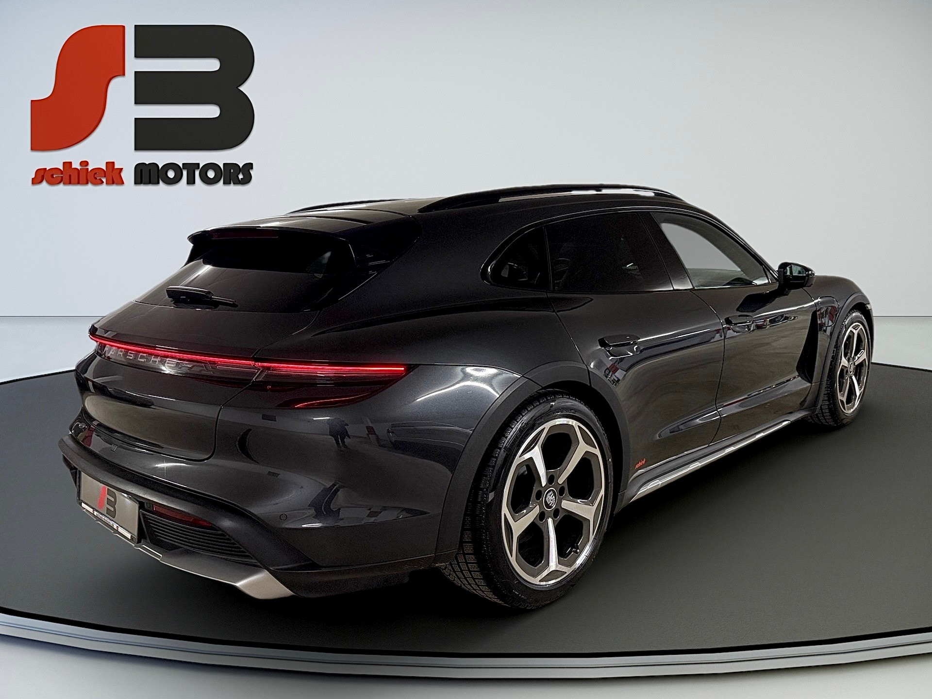 PORSCHE Taycan 4S Cross Turismo-image-4