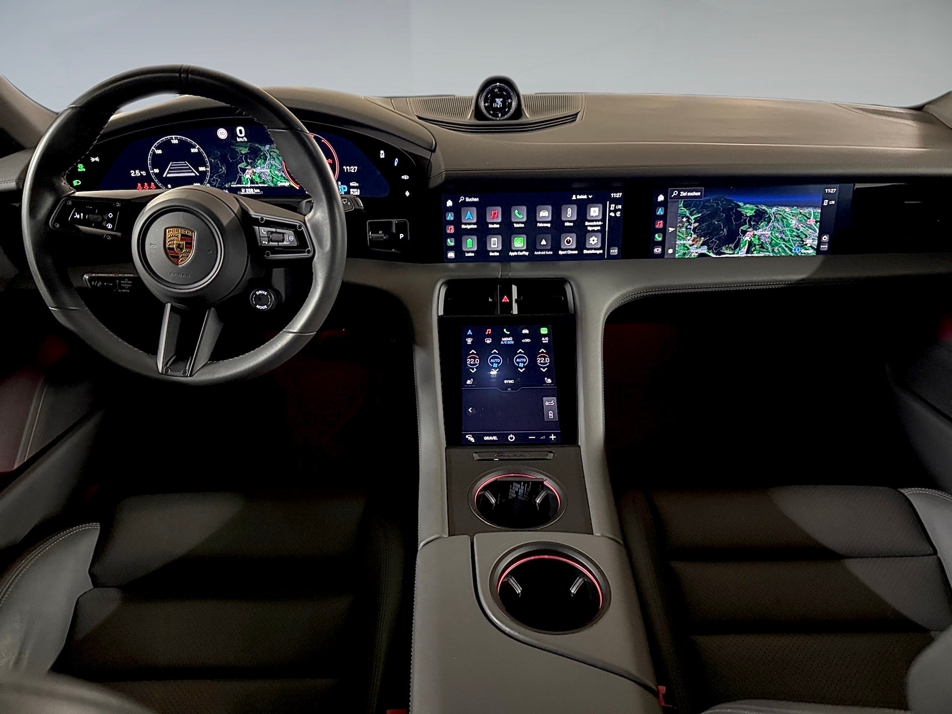 PORSCHE Taycan 4S Cross Turismo-image-11