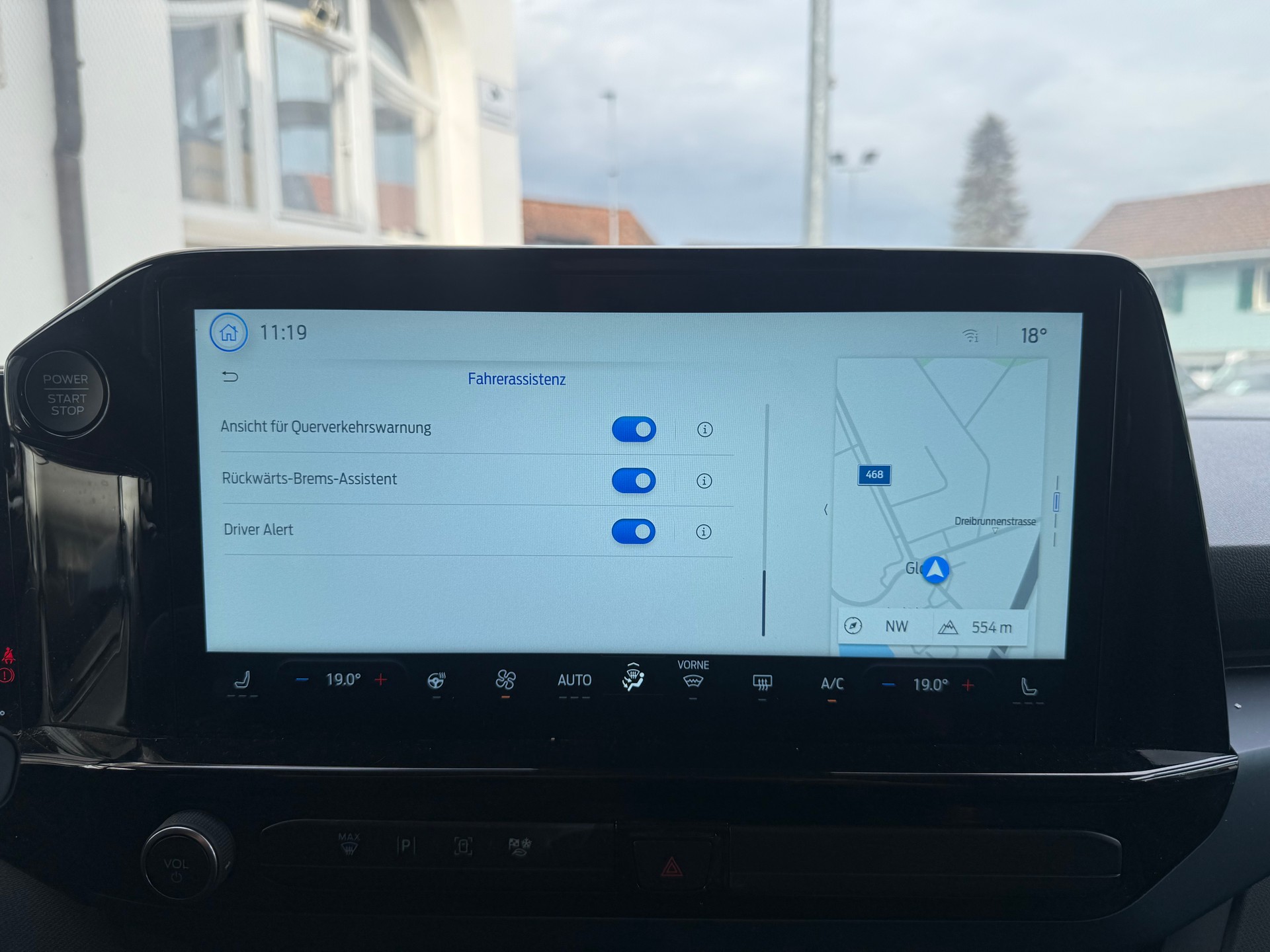 FORD Tourneo Bus 340 L1H1 PHEV Active-image-21
