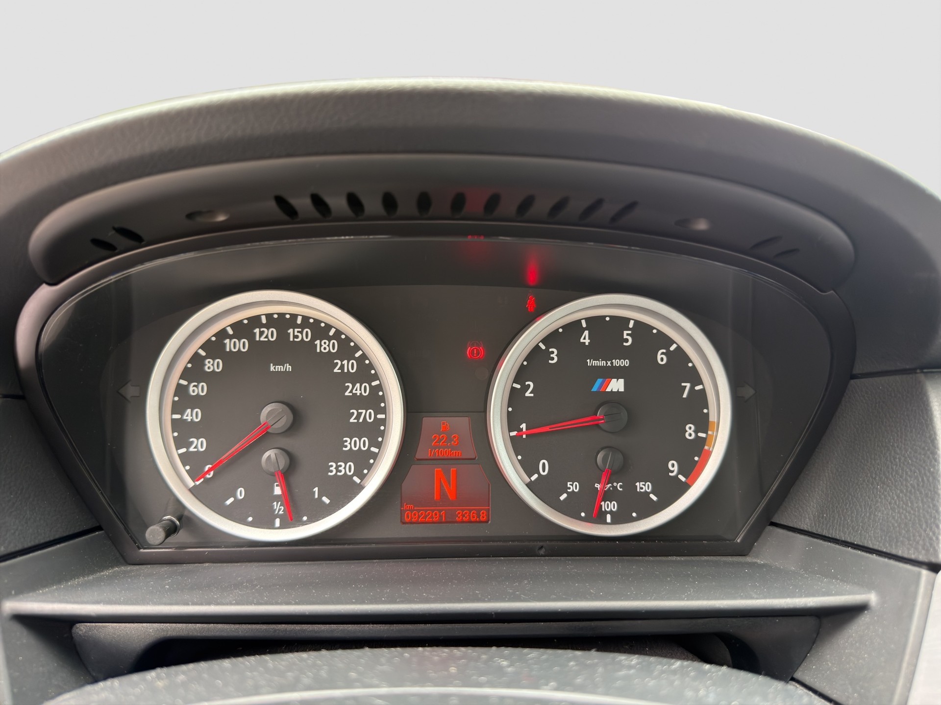 BMW M5 Touring-image-9