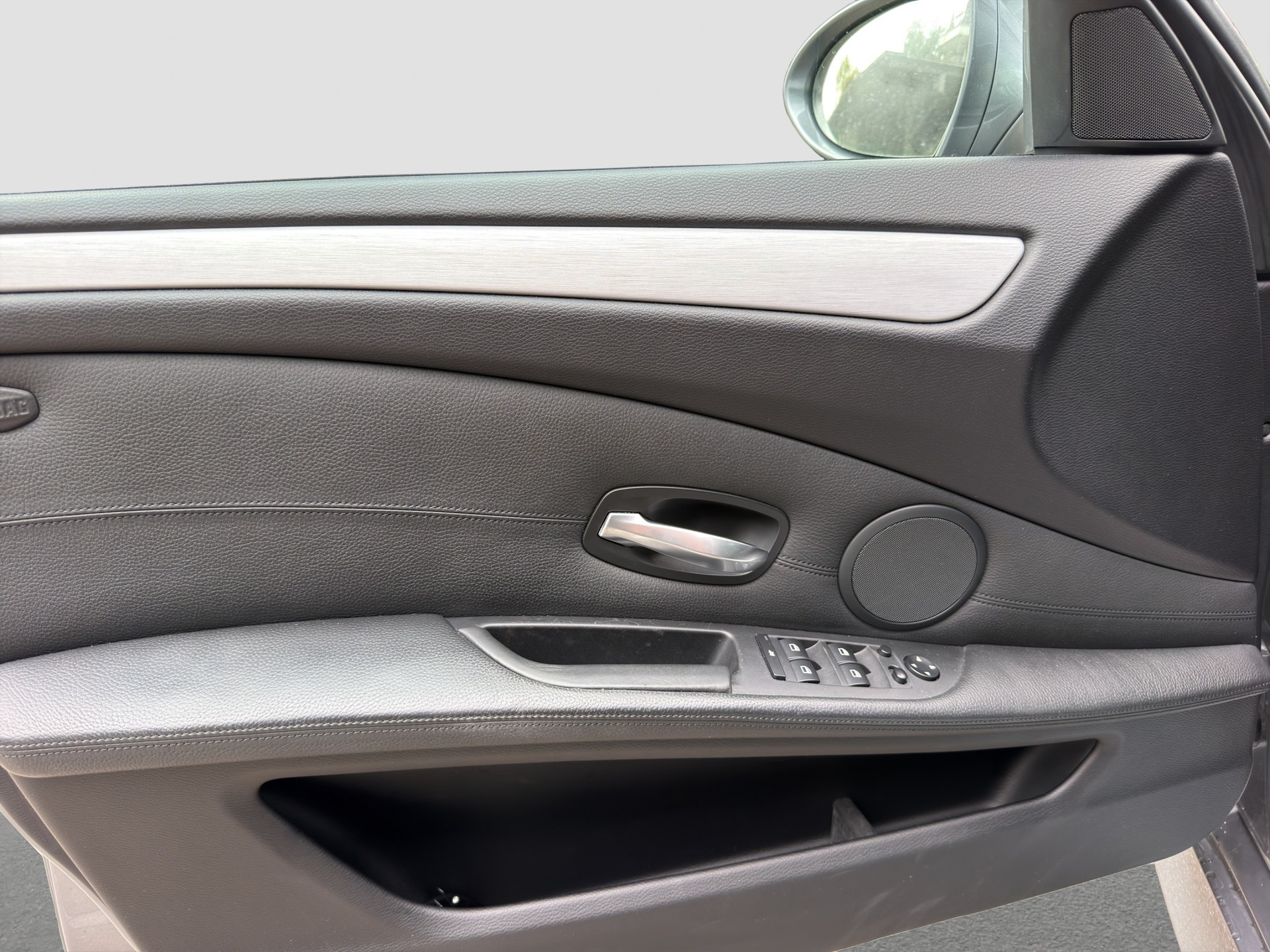 BMW M5 Touring-image-14