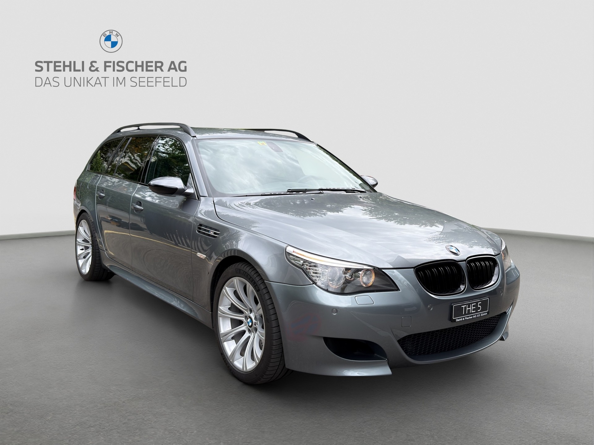 BMW M5 Touring-image-7