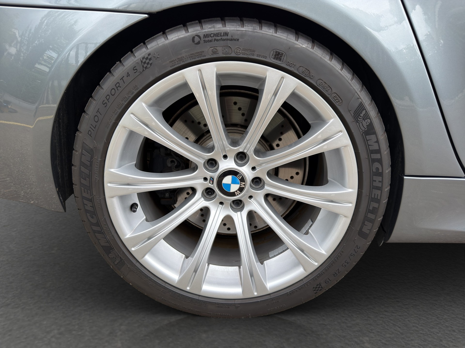 BMW M5 Touring-image-16