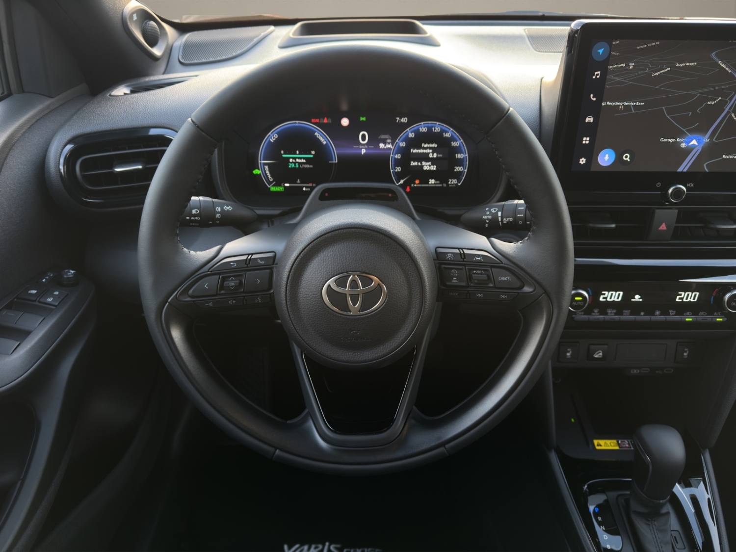 TOYOTA Yaris Cross 1.5 VVT-i HSD Premium AWD-i-image-11