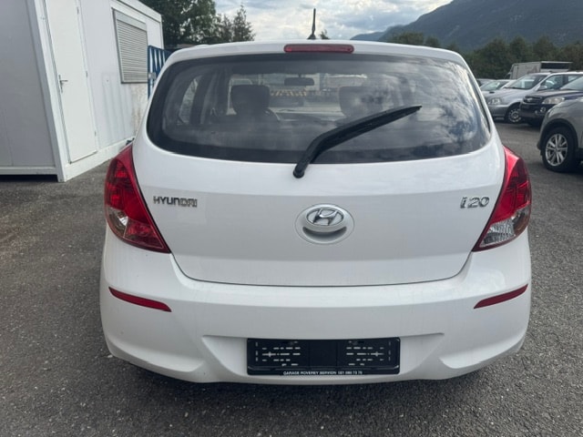 HYUNDAI i20 1.2 Comfort-image-2