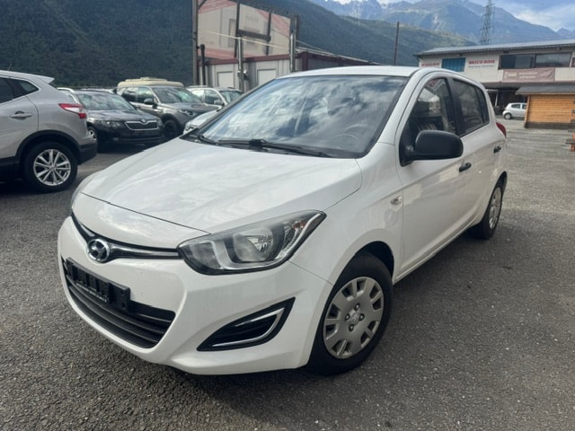 HYUNDAI i20 1.2 Comfort-image-7