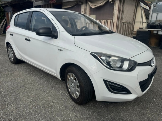 HYUNDAI i20 1.2 Comfort-image-6