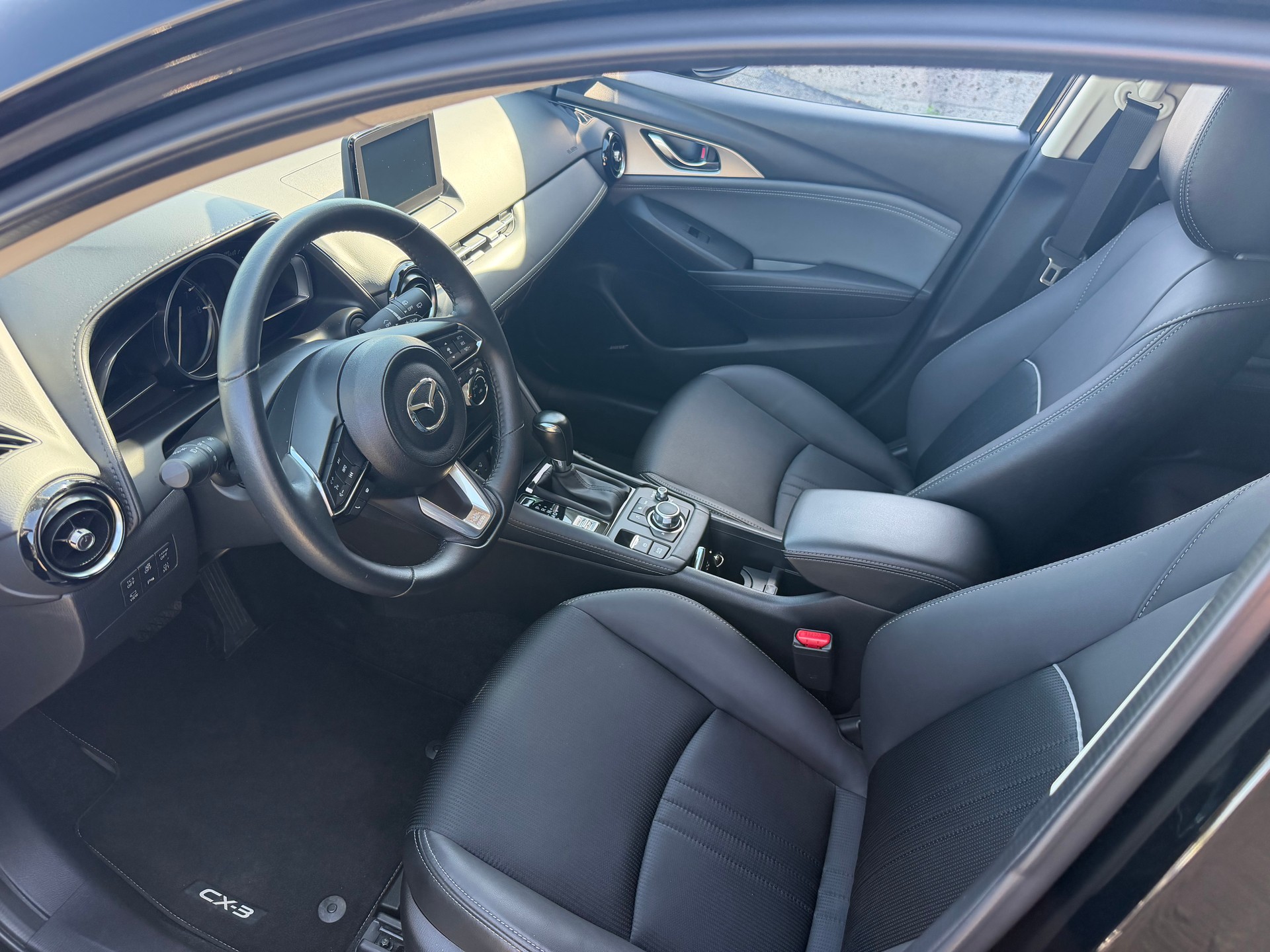 MAZDA CX-3 SKYACTIV-G 121 Revolution FWD Automat+++FRISCH AB MFK+++-image-6