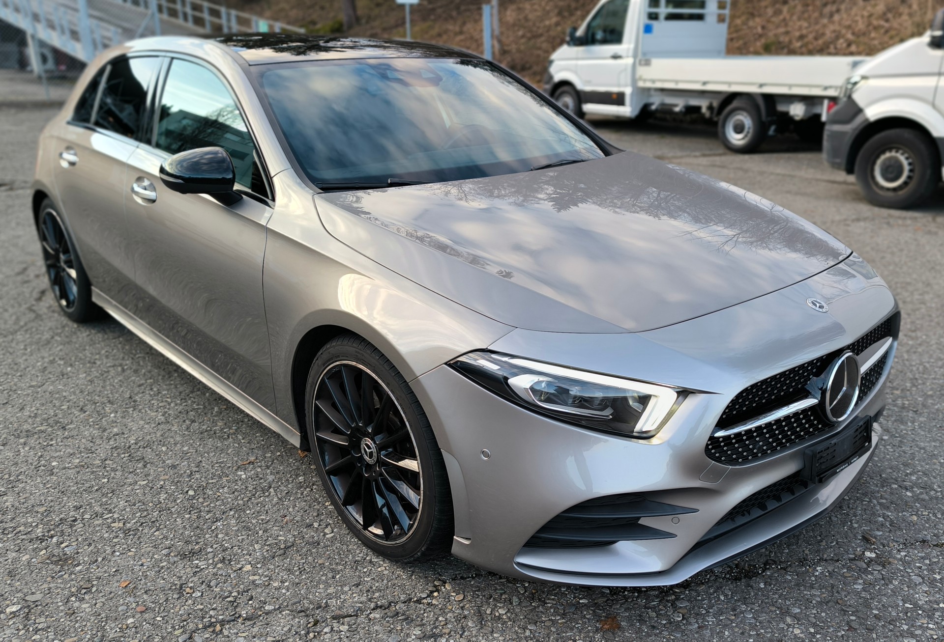 MERCEDES-BENZ A 250 AMG Line 7G-DCT-image-1