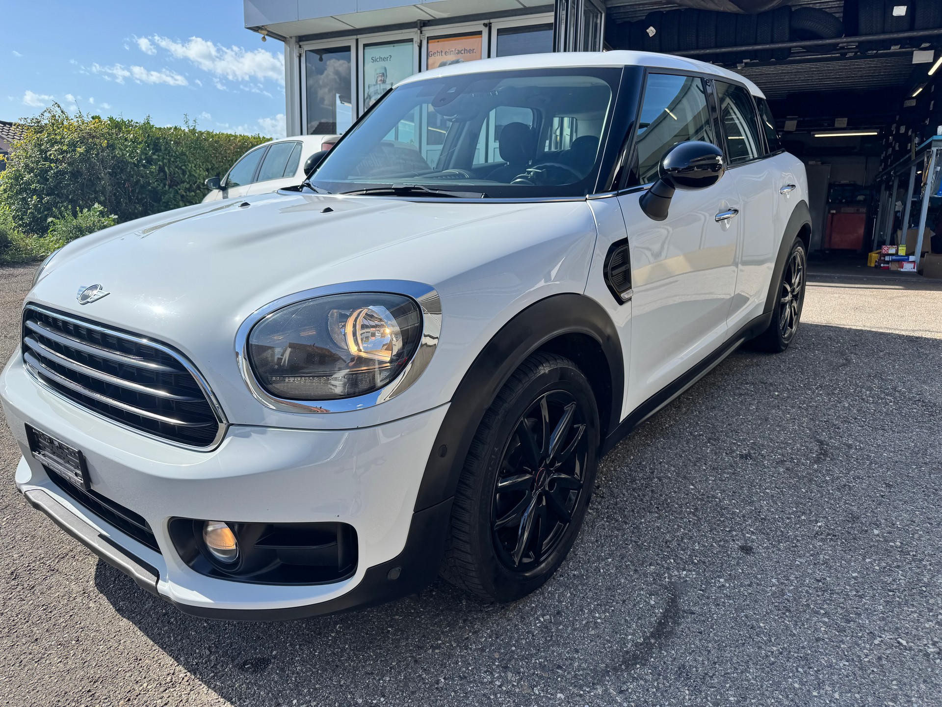 MINI Countryman Cooper ALL4-image-0