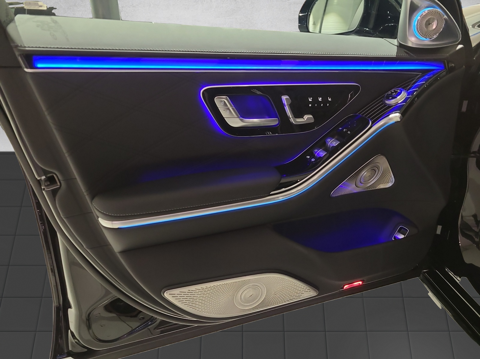 MERCEDES-BENZ S 680 V12 4matic Maybach-image-14