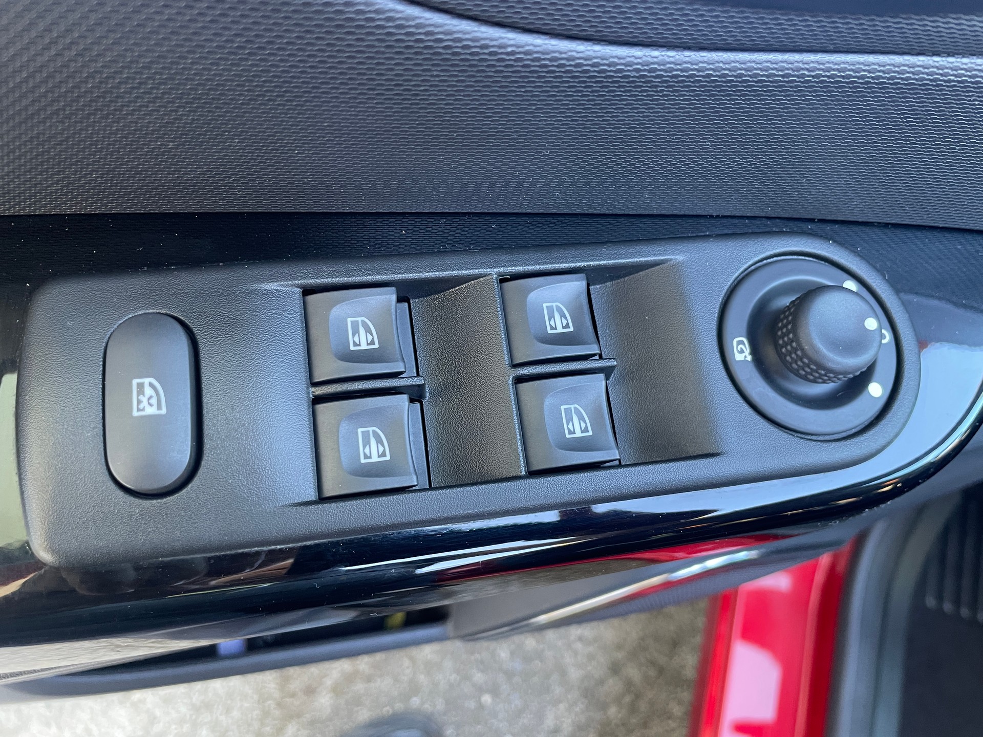 RENAULT Captur 1.5 dCi Privilège-image-15