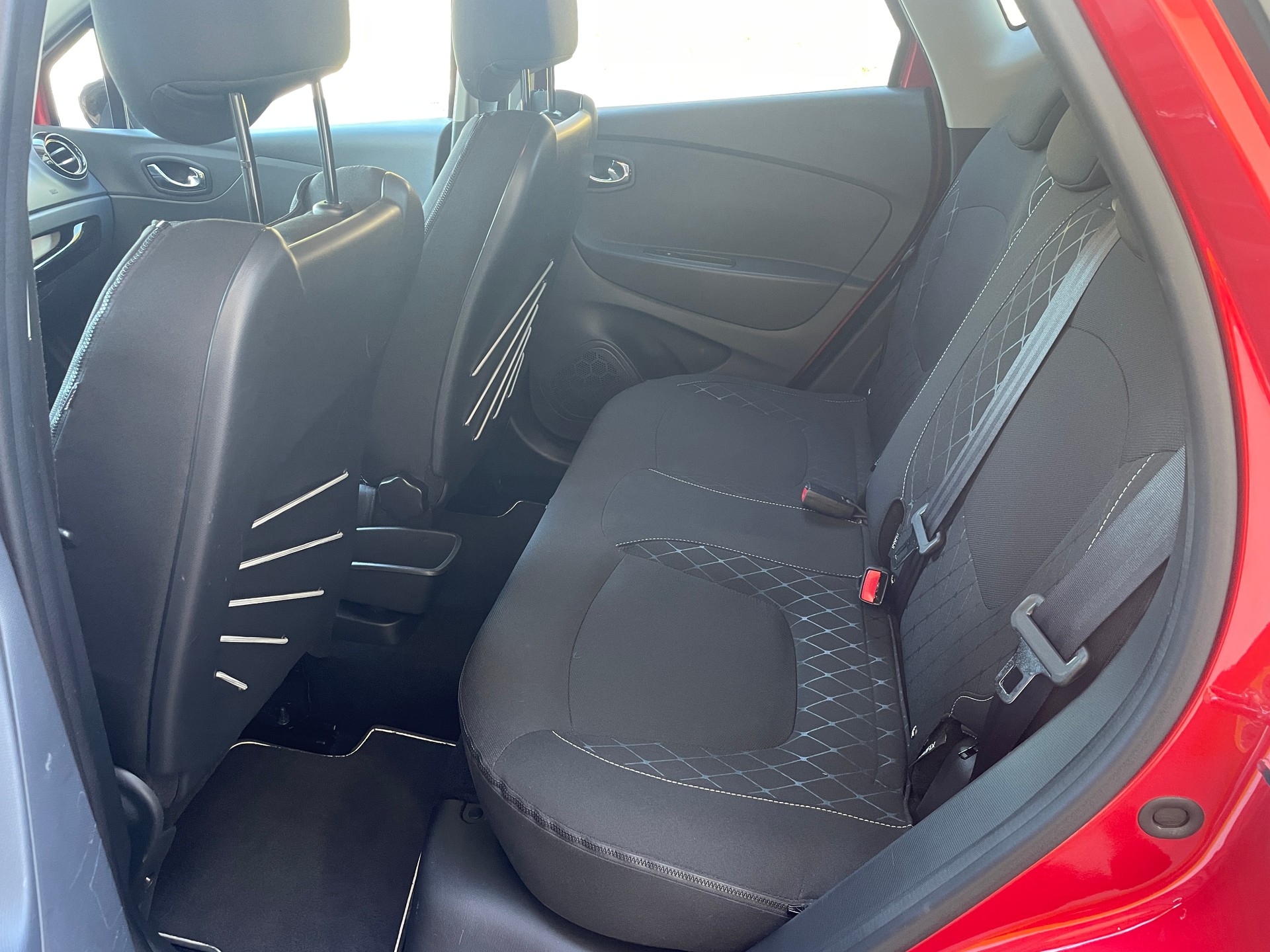 RENAULT Captur 1.5 dCi Privilège-image-4