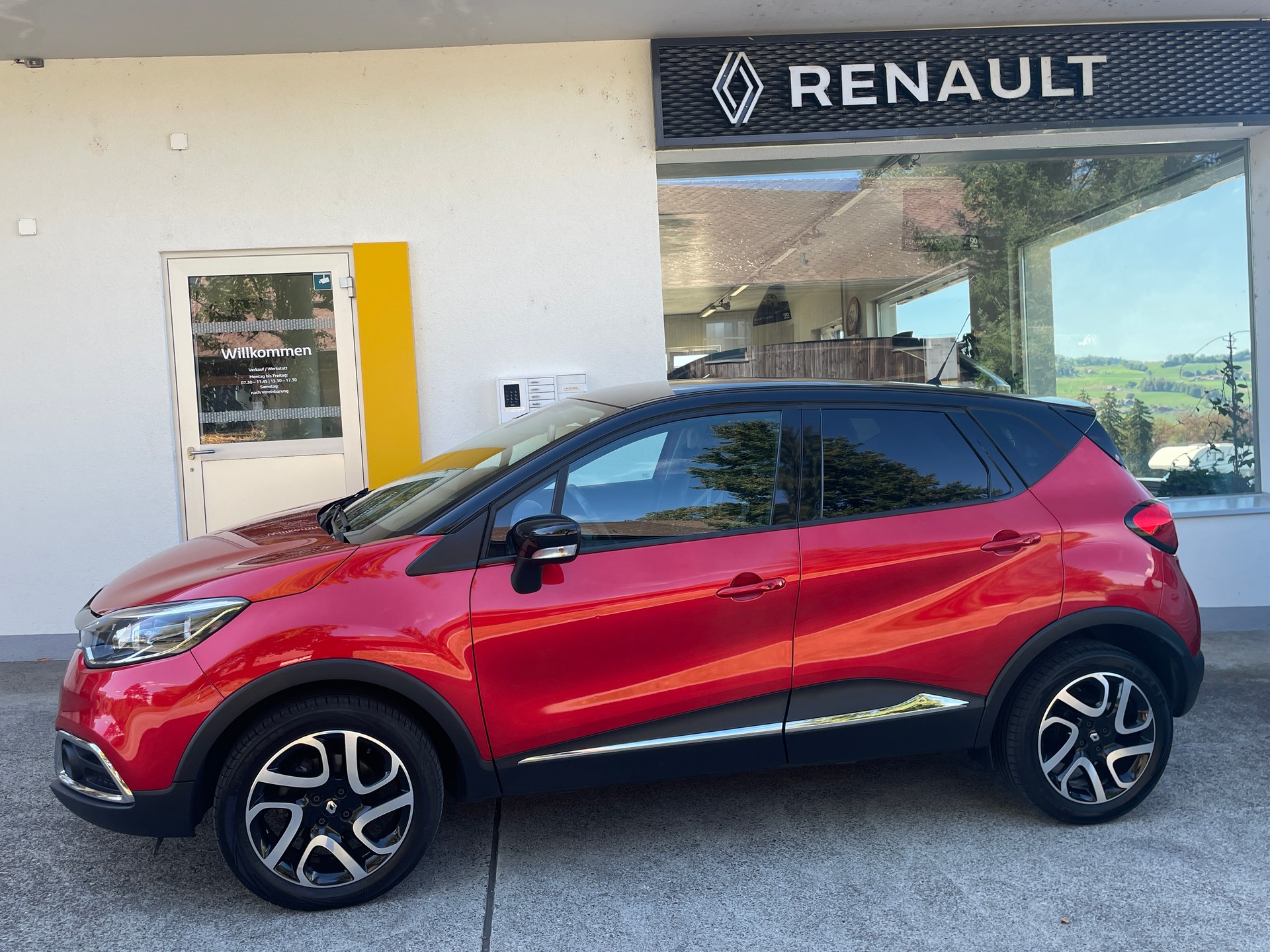 RENAULT Captur 1.5 dCi Privilège-image-0