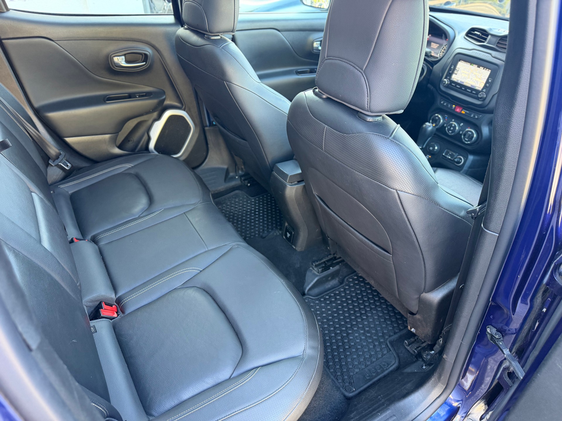 JEEP Renegade 1.4 Turbo Limited AWD-image-12