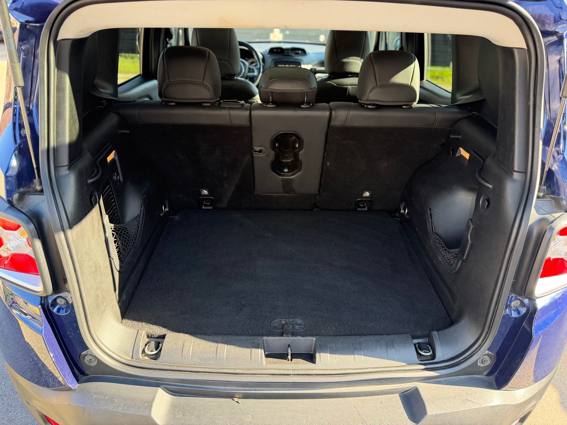JEEP Renegade 1.4 Turbo Limited AWD-image-14