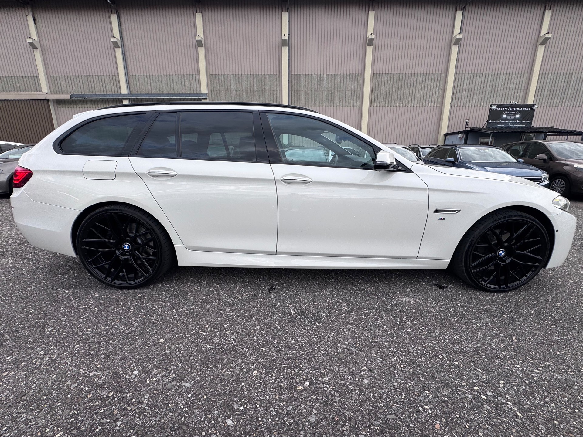 BMW 535d Touring xDrive Steptronic-image-6