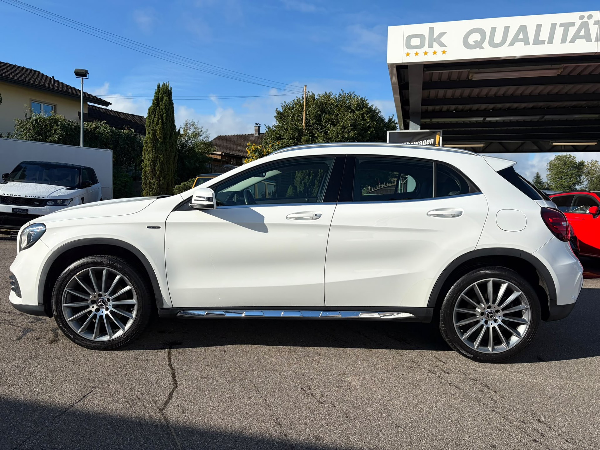 MERCEDES-BENZ GLA 250 Urban 4Matic 7G-DCT-image-3
