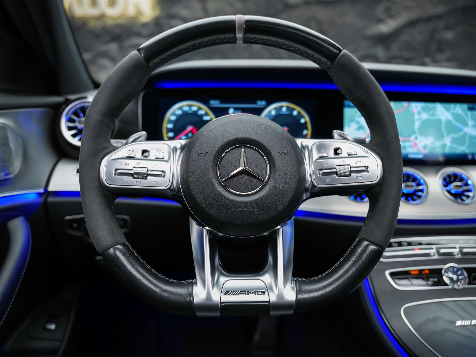 MERCEDES-BENZ E 63 S AMG 4matic *21" Felgen*Panorama*Sitzbelüftung*Massage*Ambientebeleuchtung*-image-29