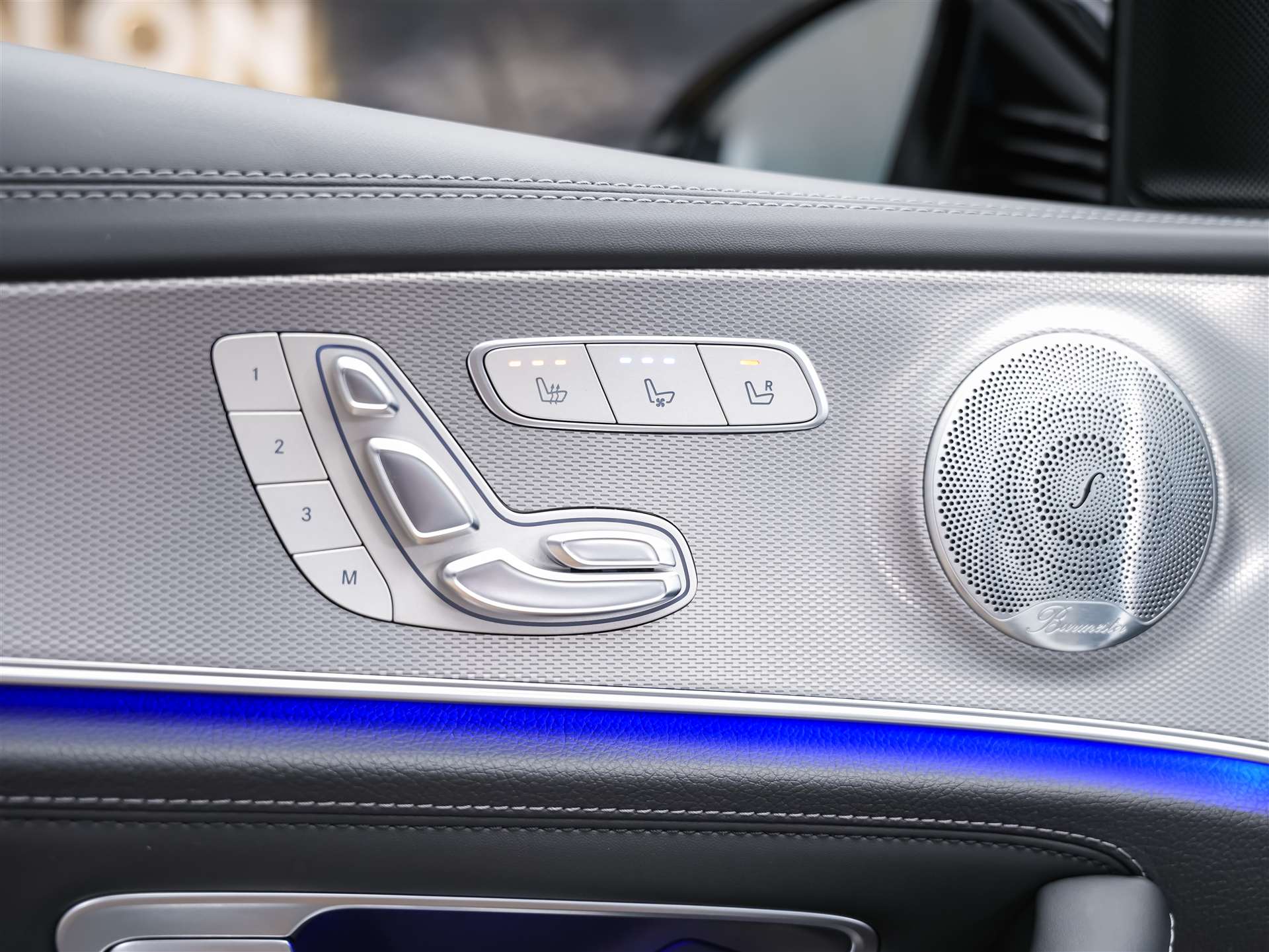 MERCEDES-BENZ E 63 S AMG 4matic *21" Felgen*Panorama*Sitzbelüftung*Massage*Ambientebeleuchtung*-image-26