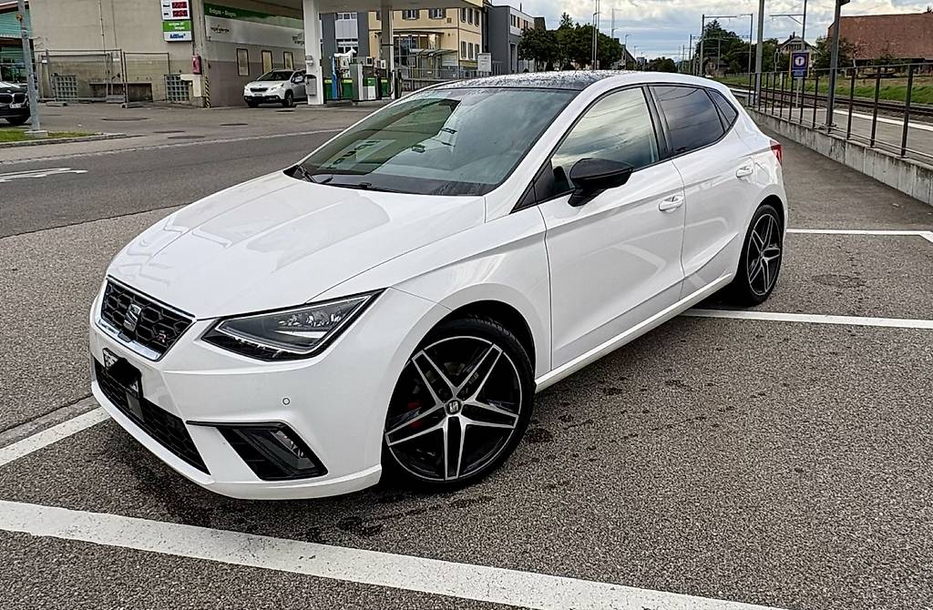 SEAT IBIZA-image-0