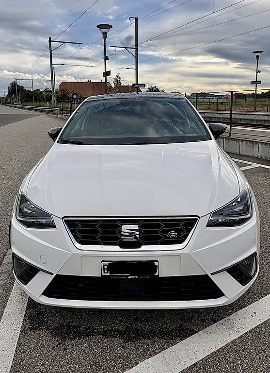 SEAT IBIZA-image-1