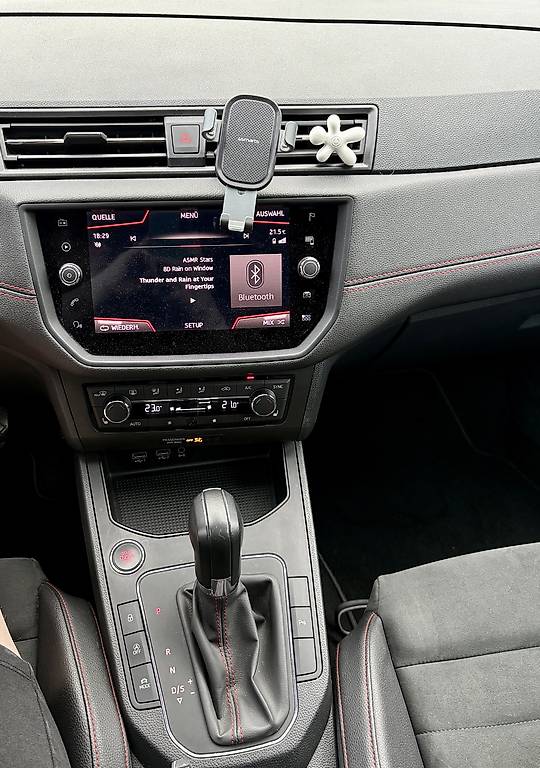 SEAT IBIZA-image-4