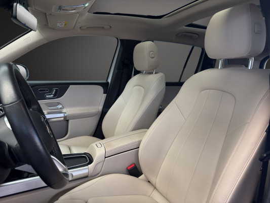 MERCEDES-BENZ GLB 200 7G-Tronic-image-8