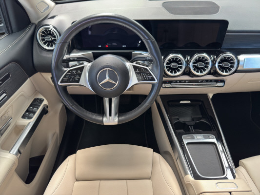 MERCEDES-BENZ GLB 200 7G-Tronic-image-7