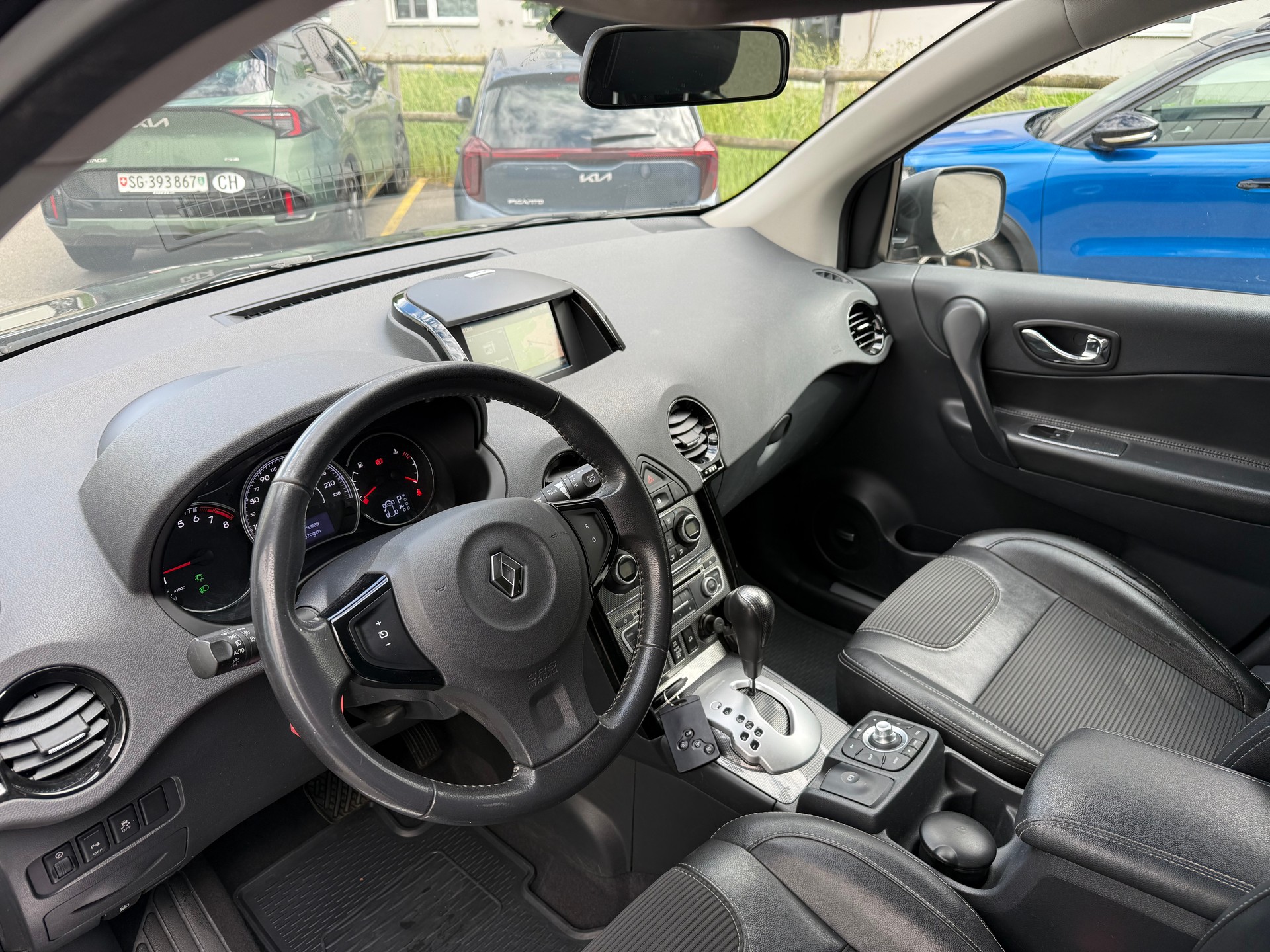 RENAULT Koleos 2.5 Swiss Edition 4x4 Automatic-image-7