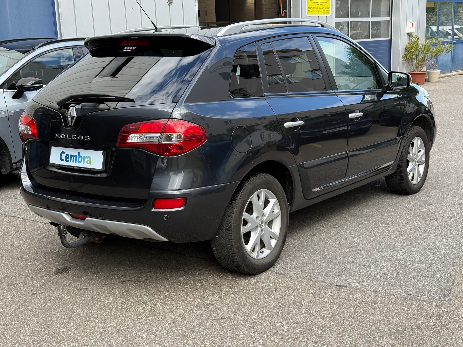 RENAULT Koleos 2.5 Swiss Edition 4x4 Automatic-image-3