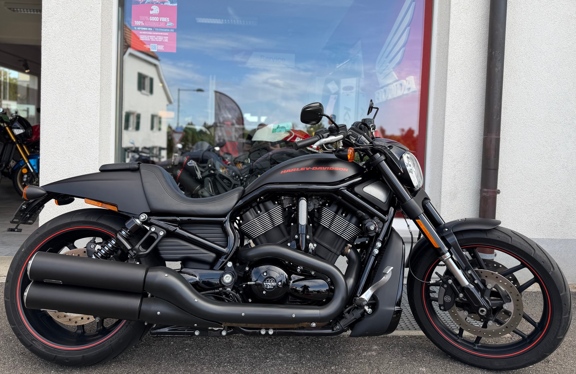 HARLEY-DAVIDSON VRSCDX Night Rod Special Anniversary ABS