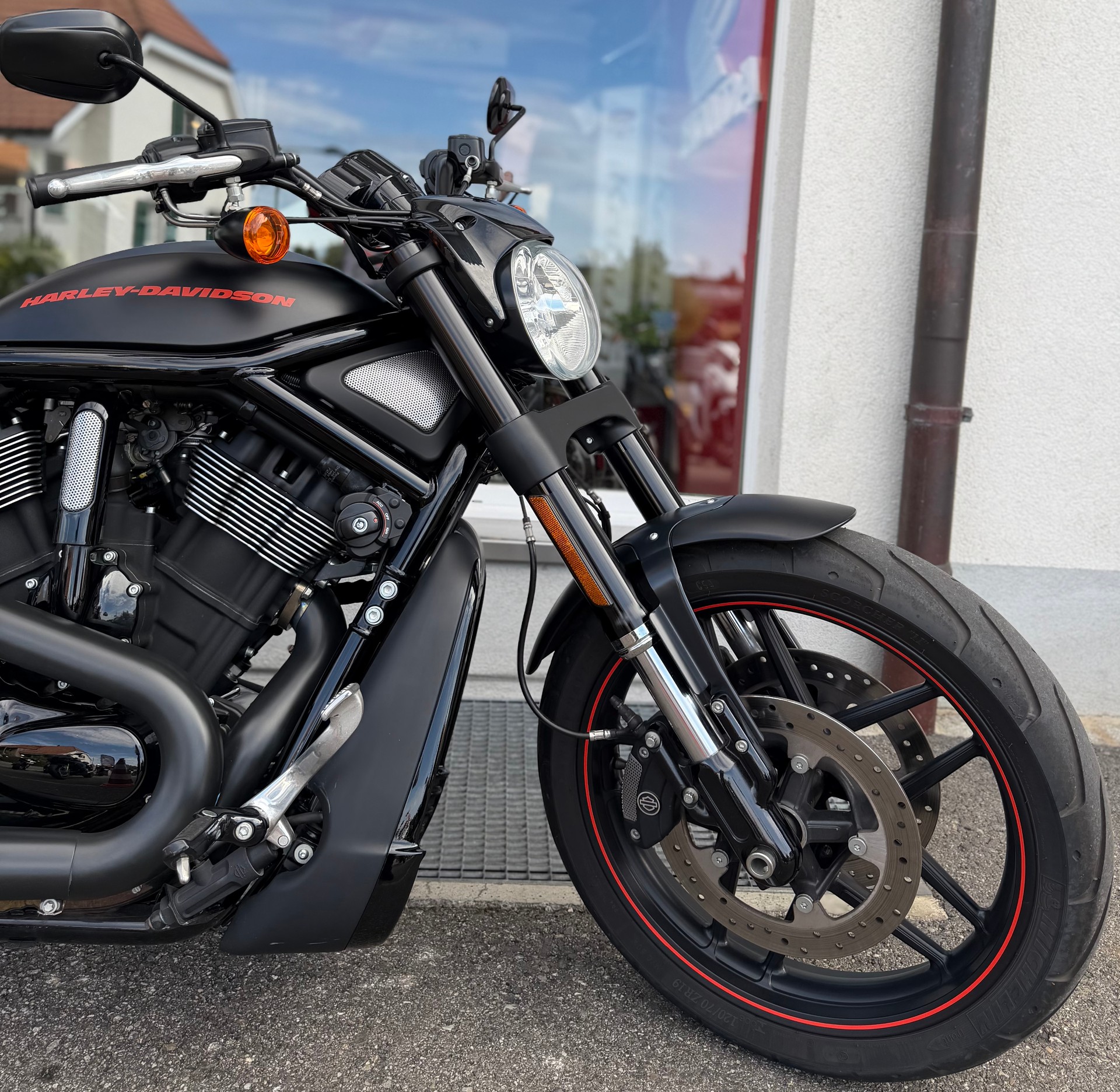 HARLEY-DAVIDSON VRSCDX Night Rod Special Anniversary ABS-showroom-element-2