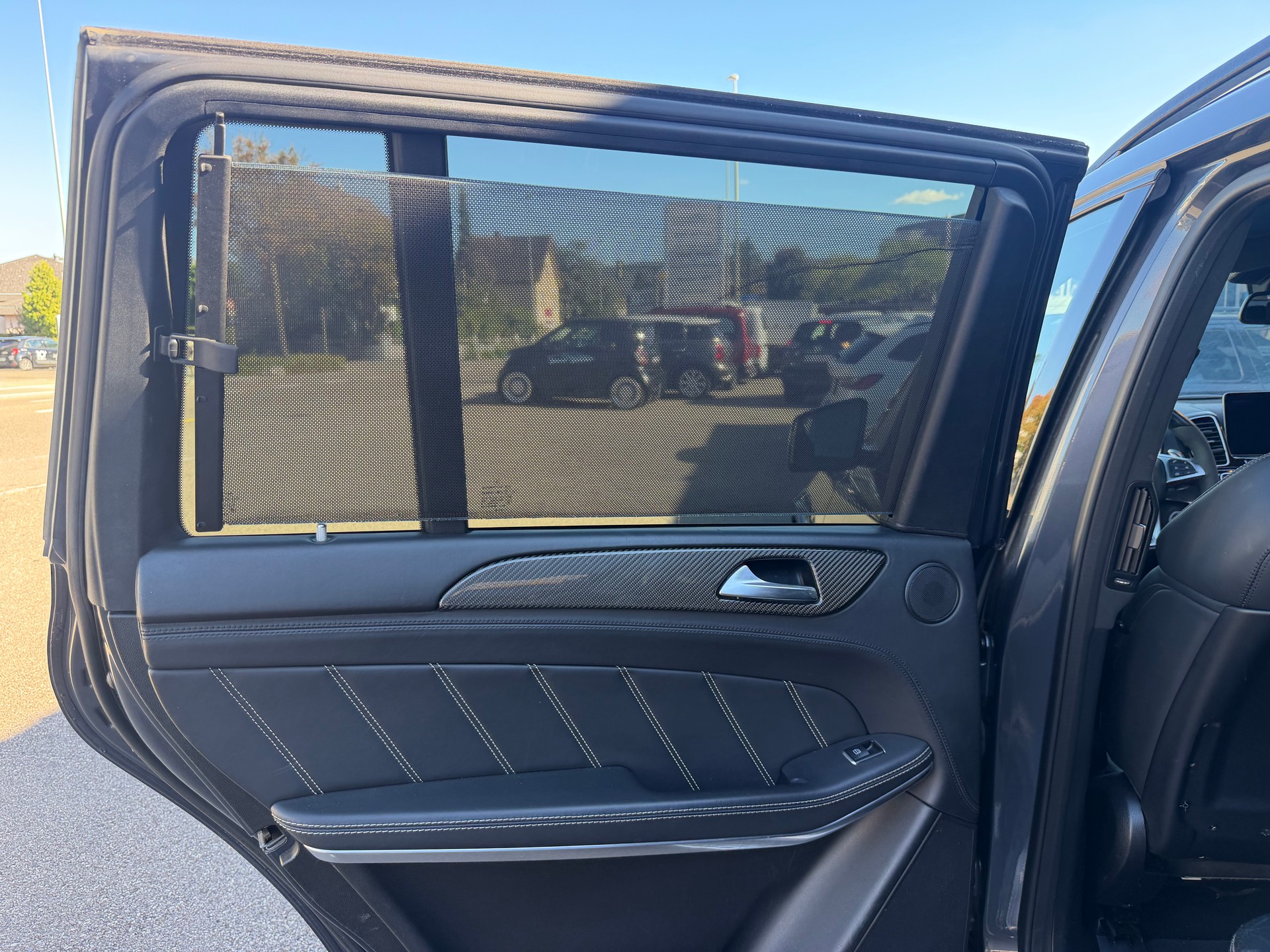 MERCEDES-BENZ GLS 63 AMG 4Matic Speedshift Plus 7G-Tronic-image-12