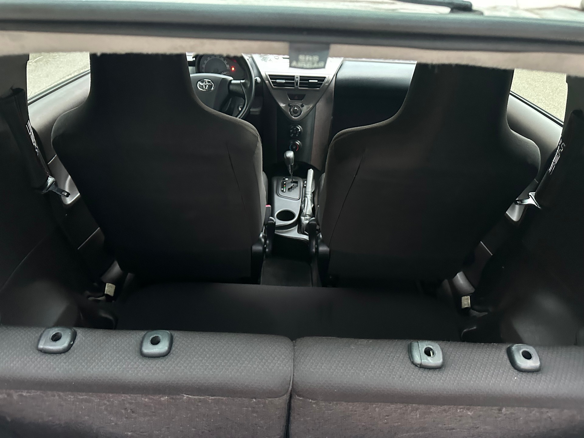 TOYOTA iQ 1.0 VVT-i Multidrive-image-10