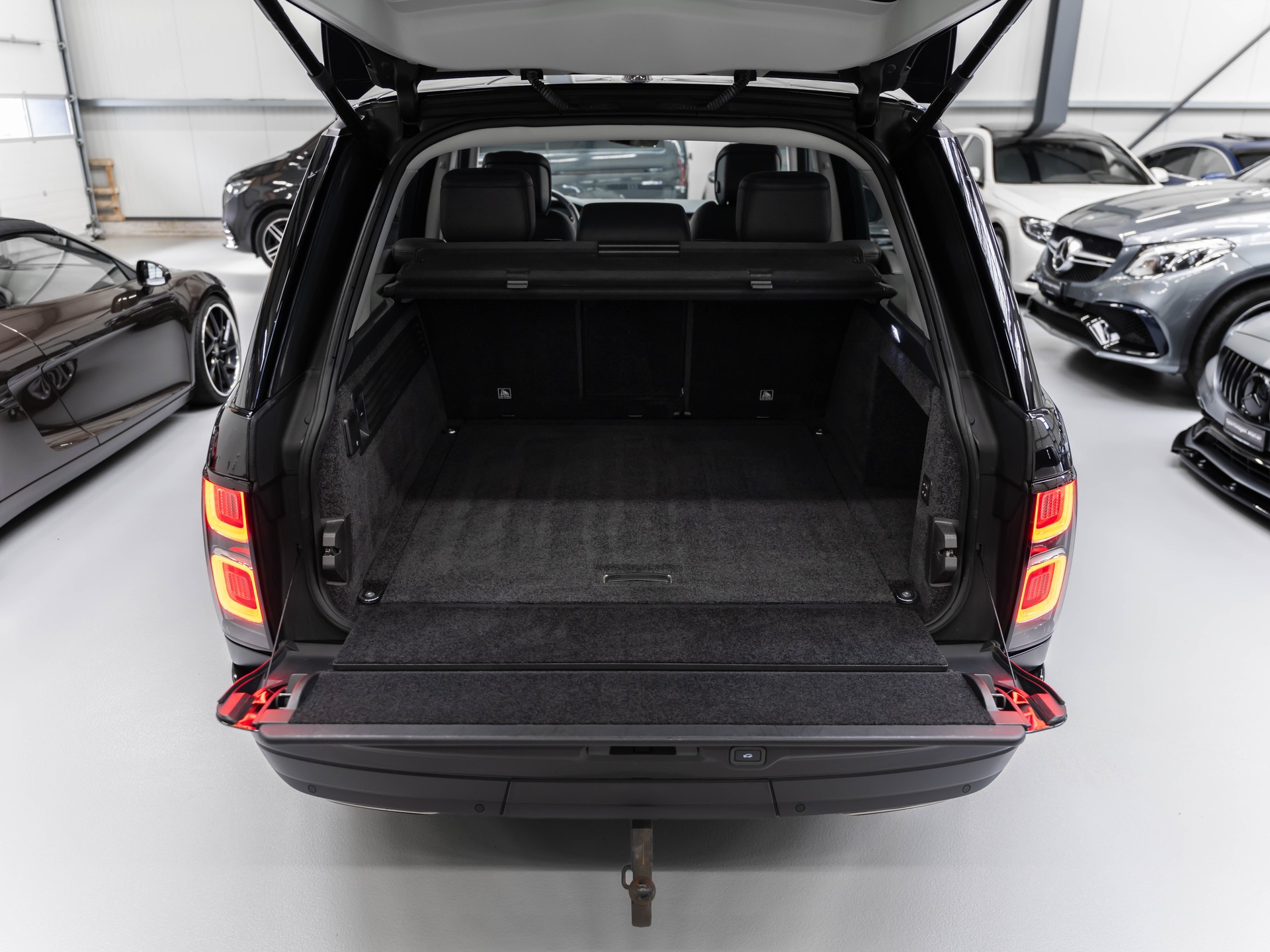 LAND ROVER Range Rover 3.0 SDV6 Vogue Automatic-image-29