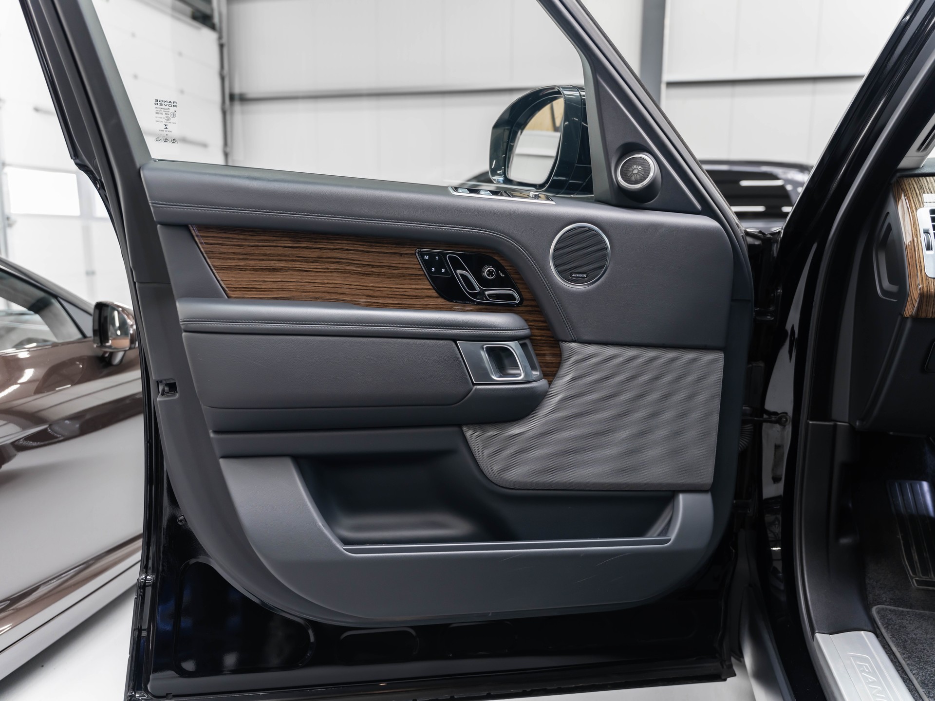 LAND ROVER Range Rover 3.0 SDV6 Vogue Automatic-image-17