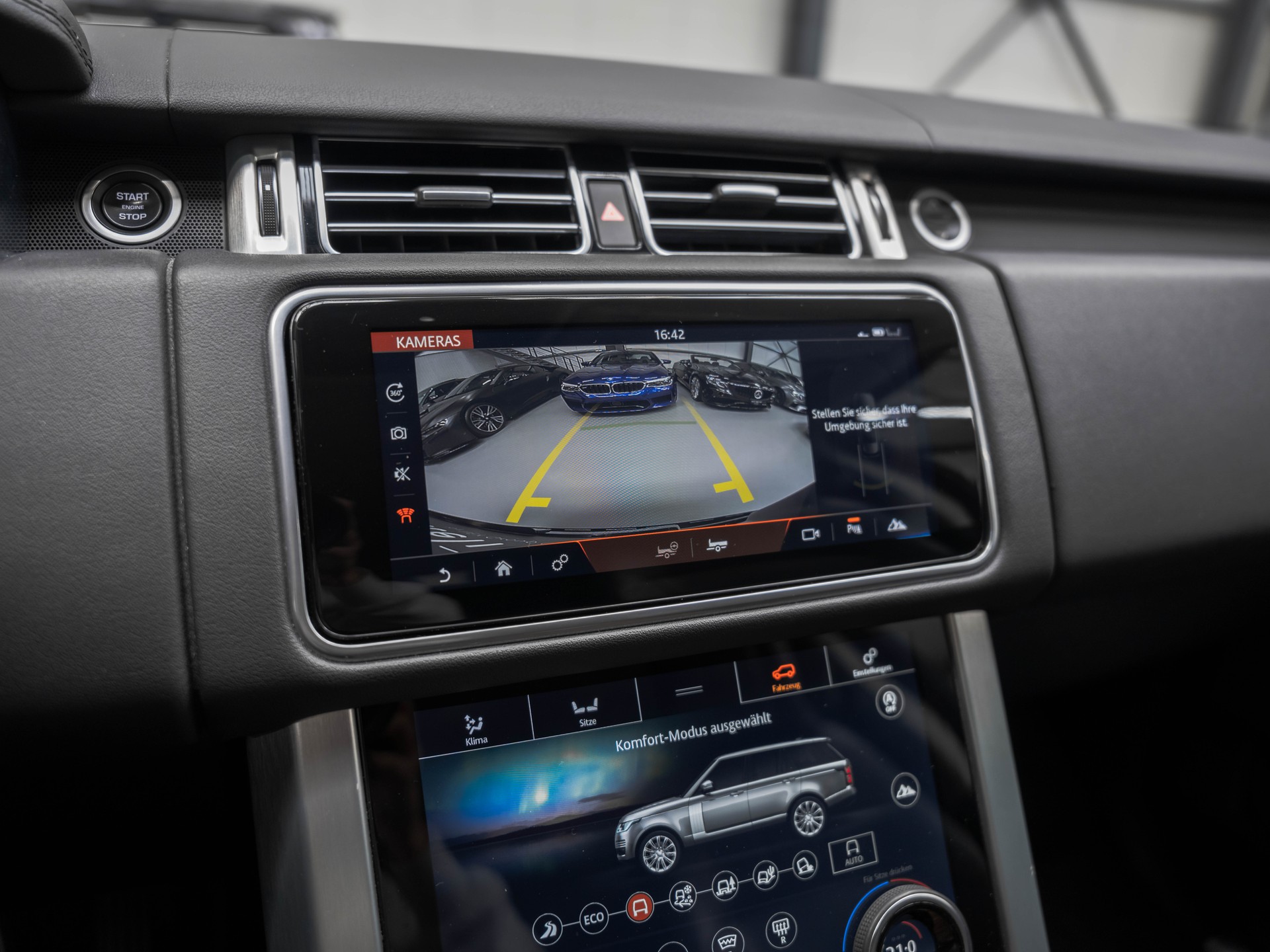LAND ROVER Range Rover 3.0 SDV6 Vogue Automatic-image-23