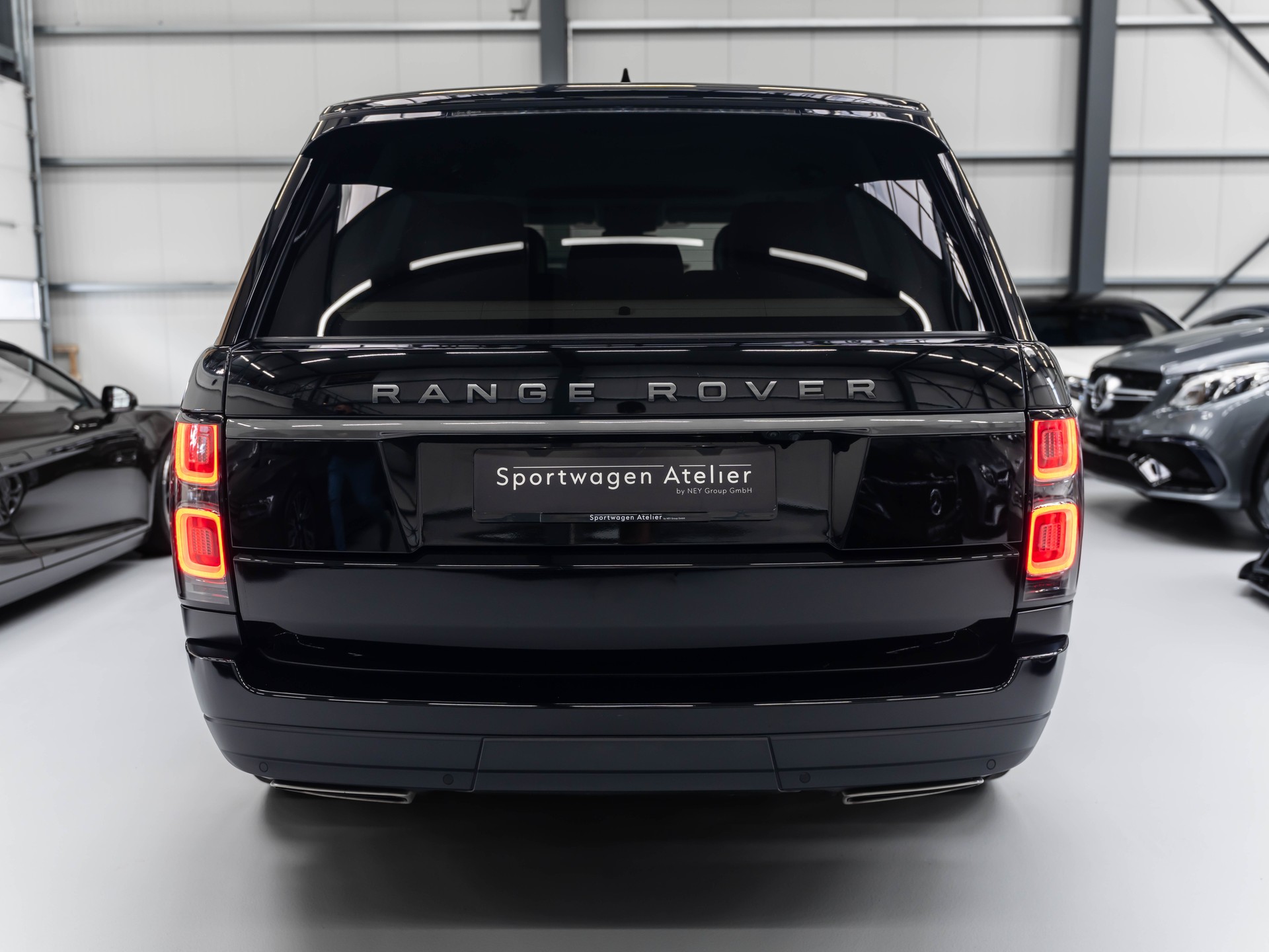 LAND ROVER Range Rover 3.0 SDV6 Vogue Automatic-image-2