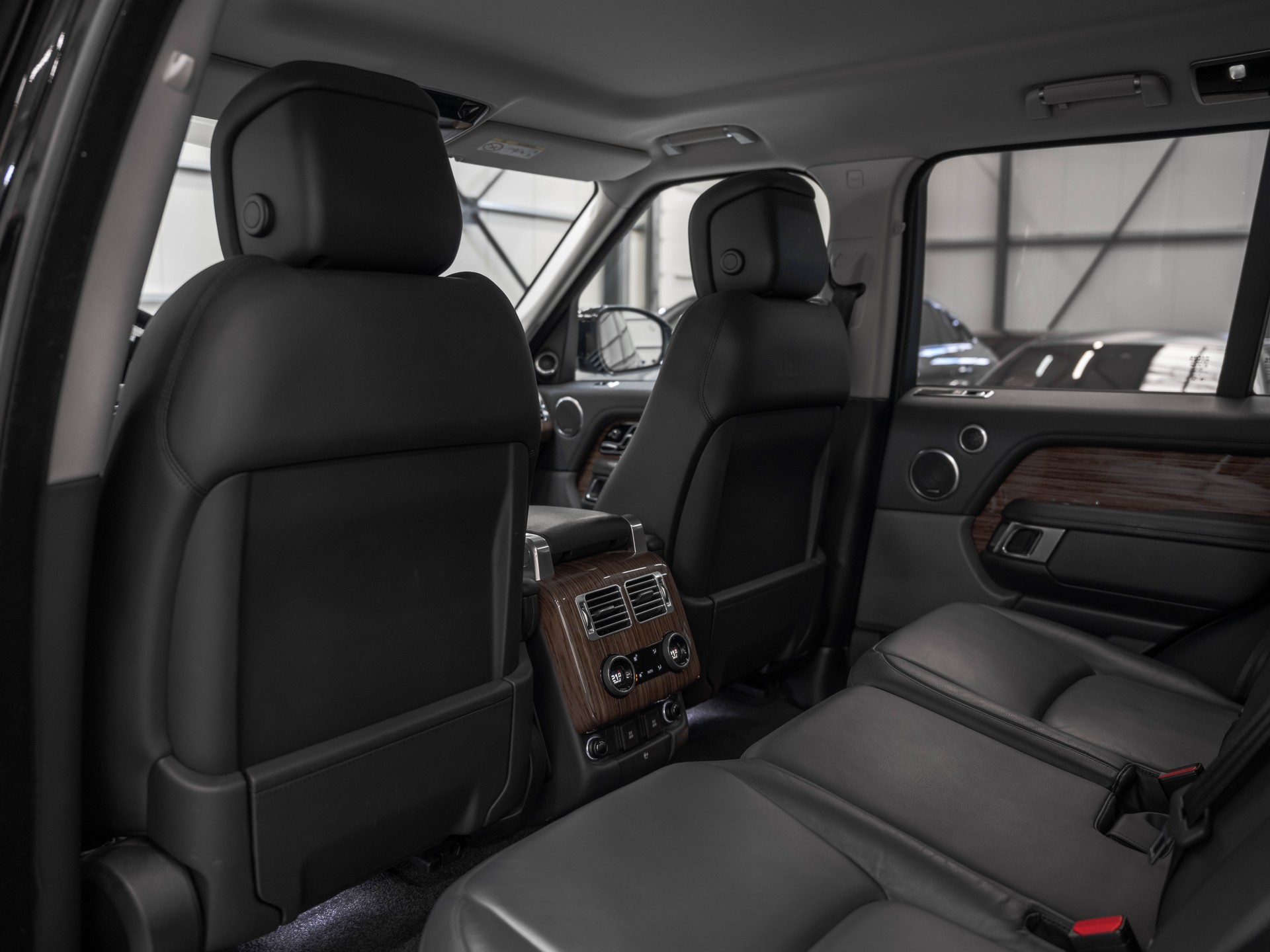 LAND ROVER Range Rover 3.0 SDV6 Vogue Automatic-image-10