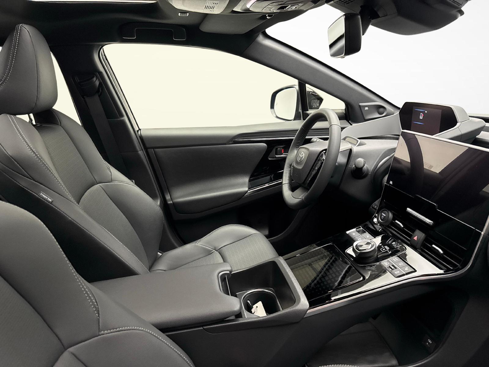 TOYOTA bZ4X Premium AWD-image-9