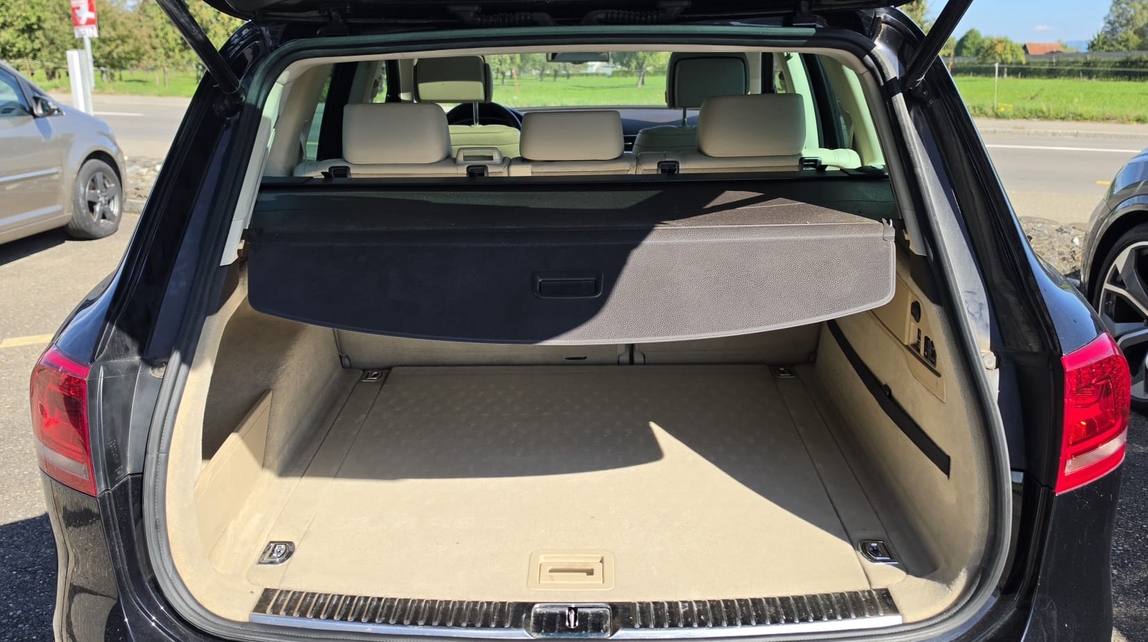 VW Touareg 3.0 TDI BlueMotion Technology Tiptronic-image-10