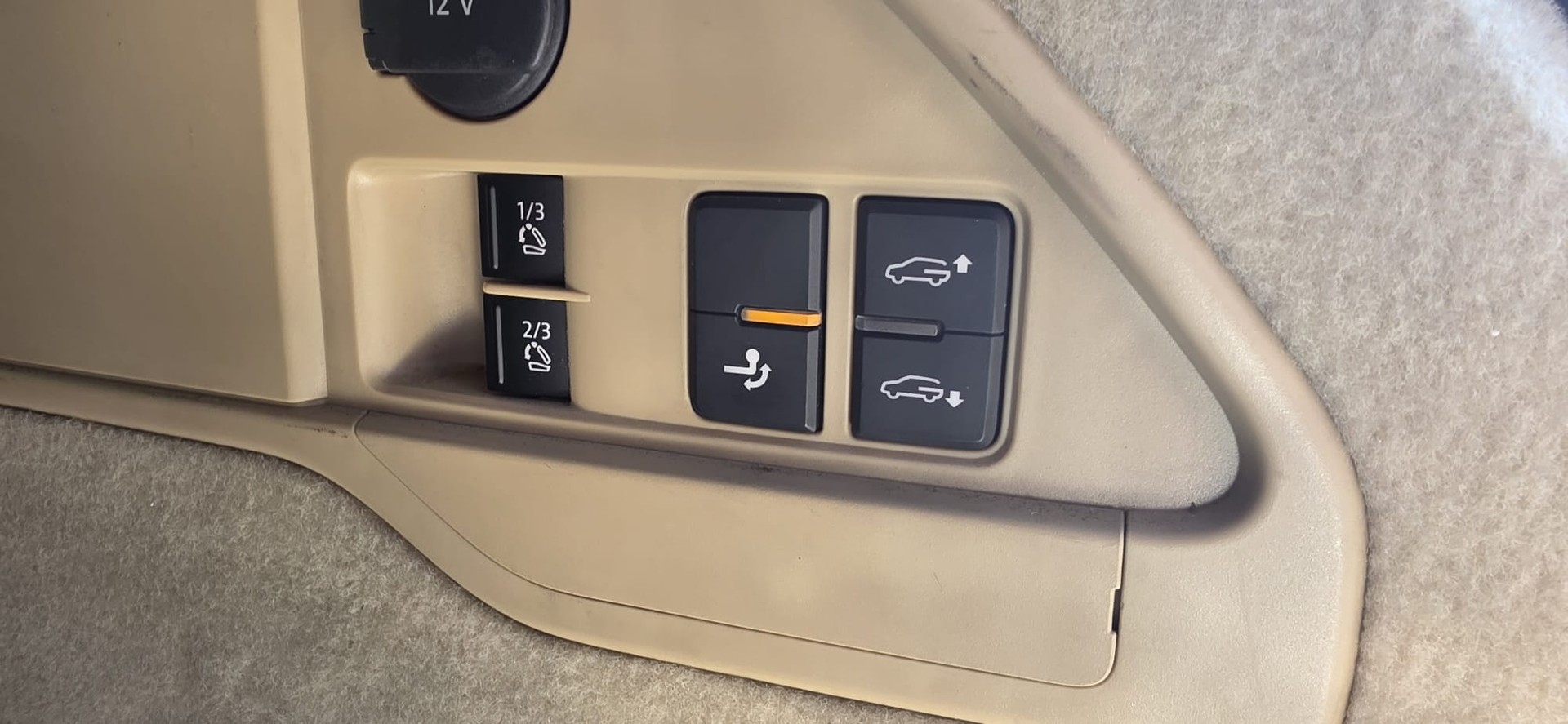 VW Touareg 3.0 TDI BlueMotion Technology Tiptronic-image-13