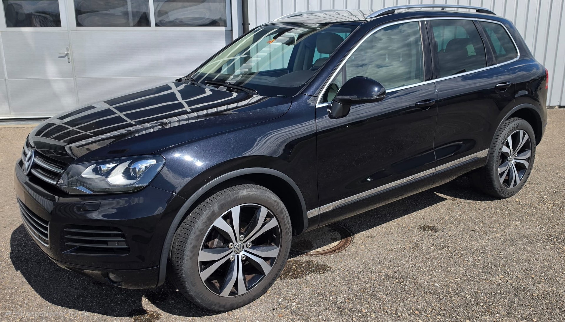 VW Touareg 3.0 TDI BlueMotion Technology Tiptronic-image-0