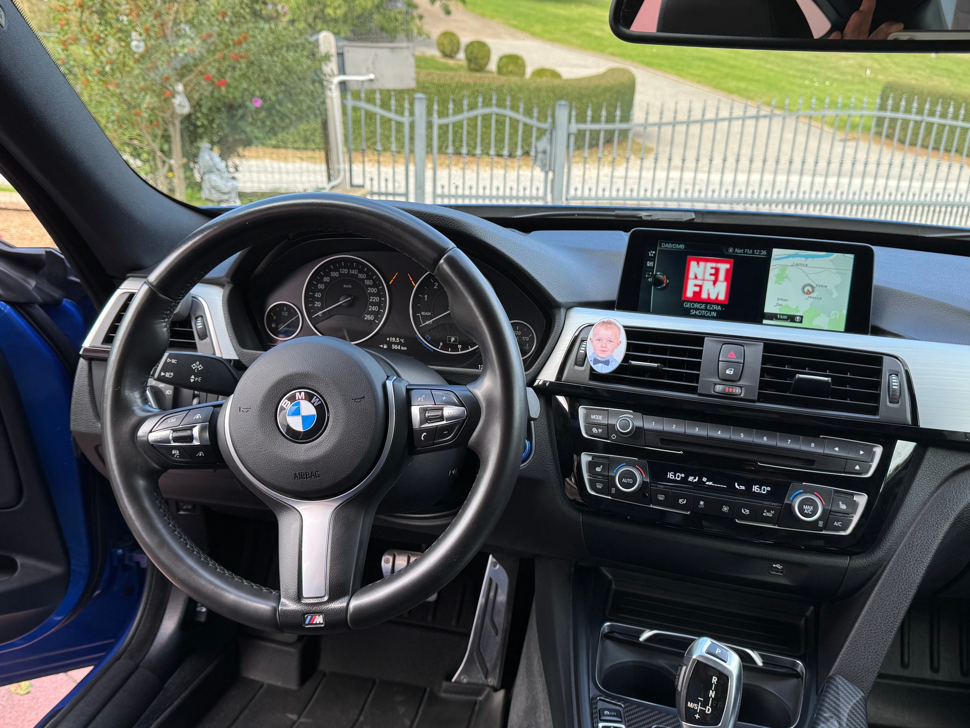 BMW 340i xDrive SAG-image-3