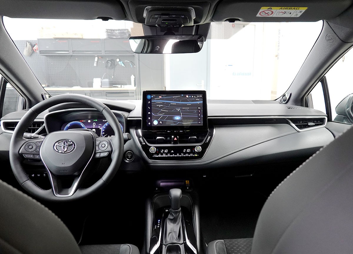 TOYOTA Corolla Touring Sports 2.0 HSD Premium e-CVT-image-10