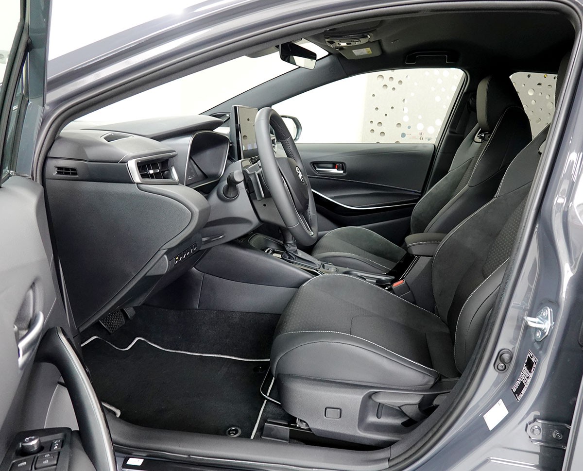 TOYOTA Corolla Touring Sports 2.0 HSD Premium e-CVT-image-7