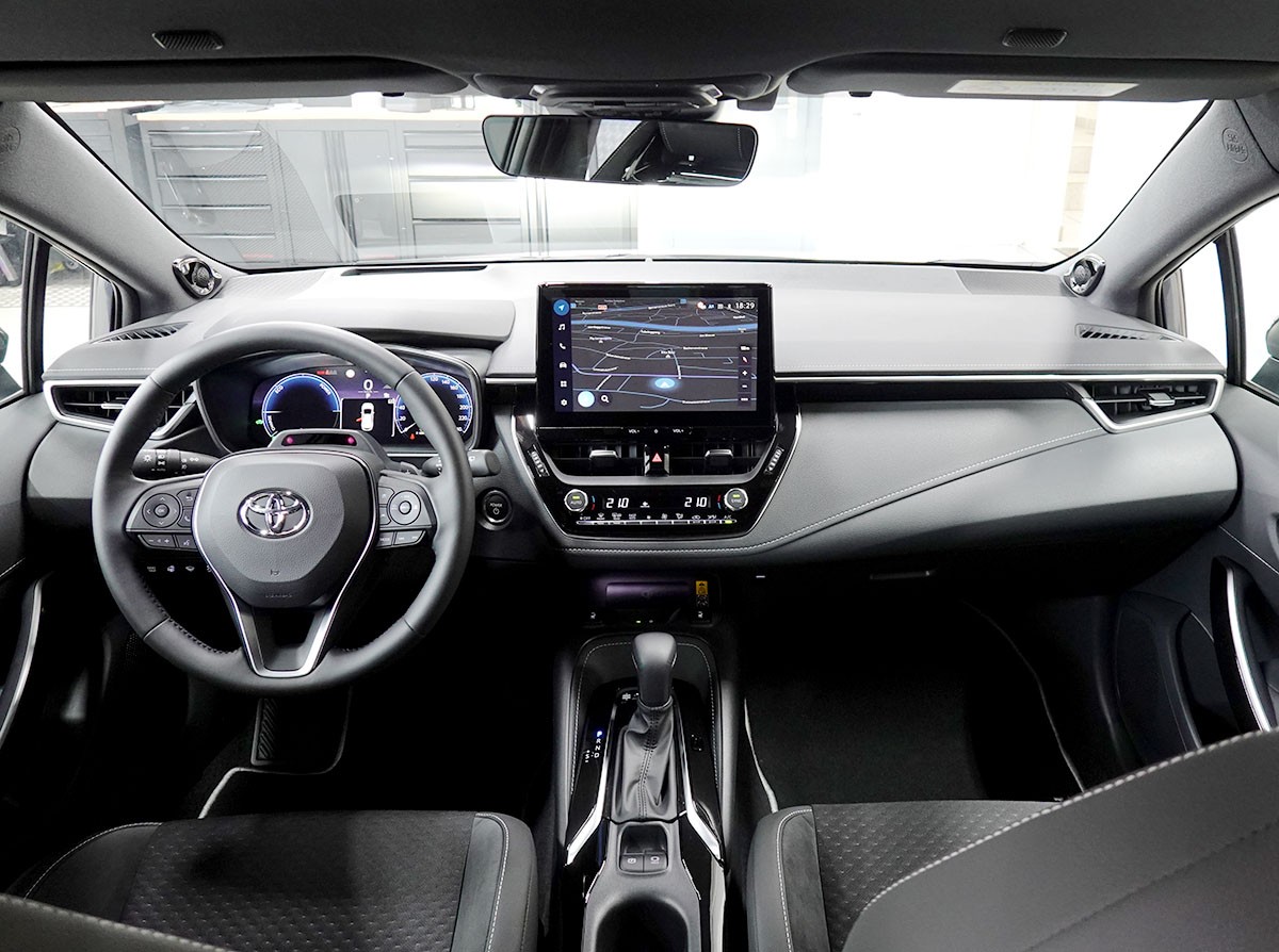 TOYOTA Corolla Touring Sports 2.0 HSD Premium e-CVT-image-9